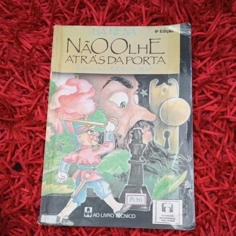 Não olhe atrás da porta Lia Neiva (2007b)