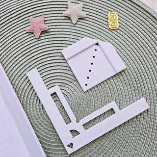 Kit Gabarito de Vira 15mm para Fixação na Mesa e Fio de Cabelo com Furação para Ilhós em Oferta na Shopee