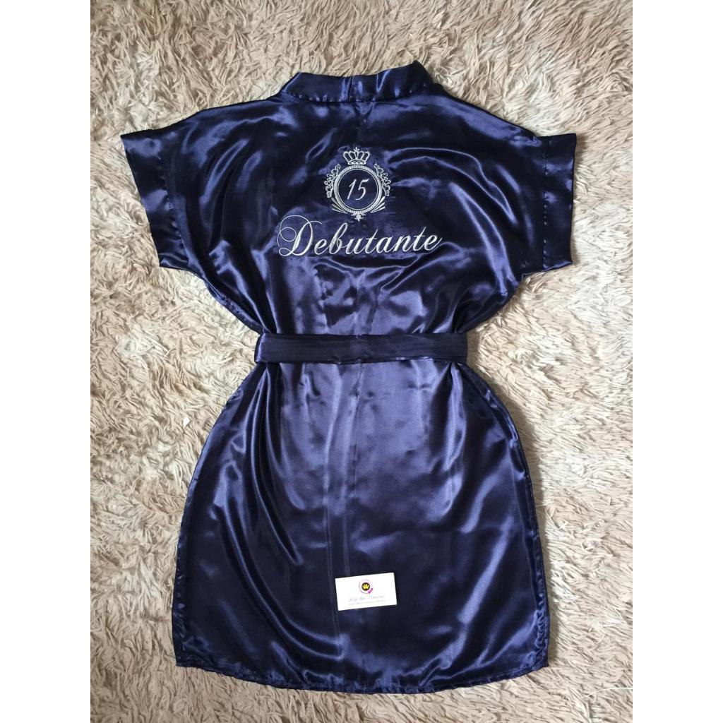 Robie Hobby Robem Robe de Cetim Bordado Debutante Brasão Padrão Promoção *Leia o anúncio antes de efetuar a compra*