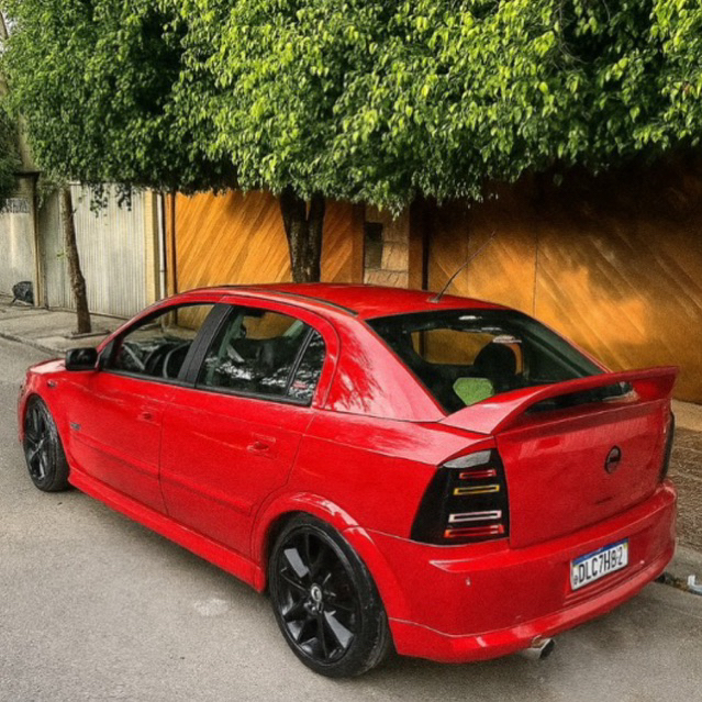 Aplique Adesivo Mascara Negra Lanterna Astra 2003 a 2011 ( O Par )