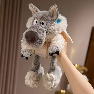 Lobo em Pele de Cordeiro Pelúcia Fofa 35cm