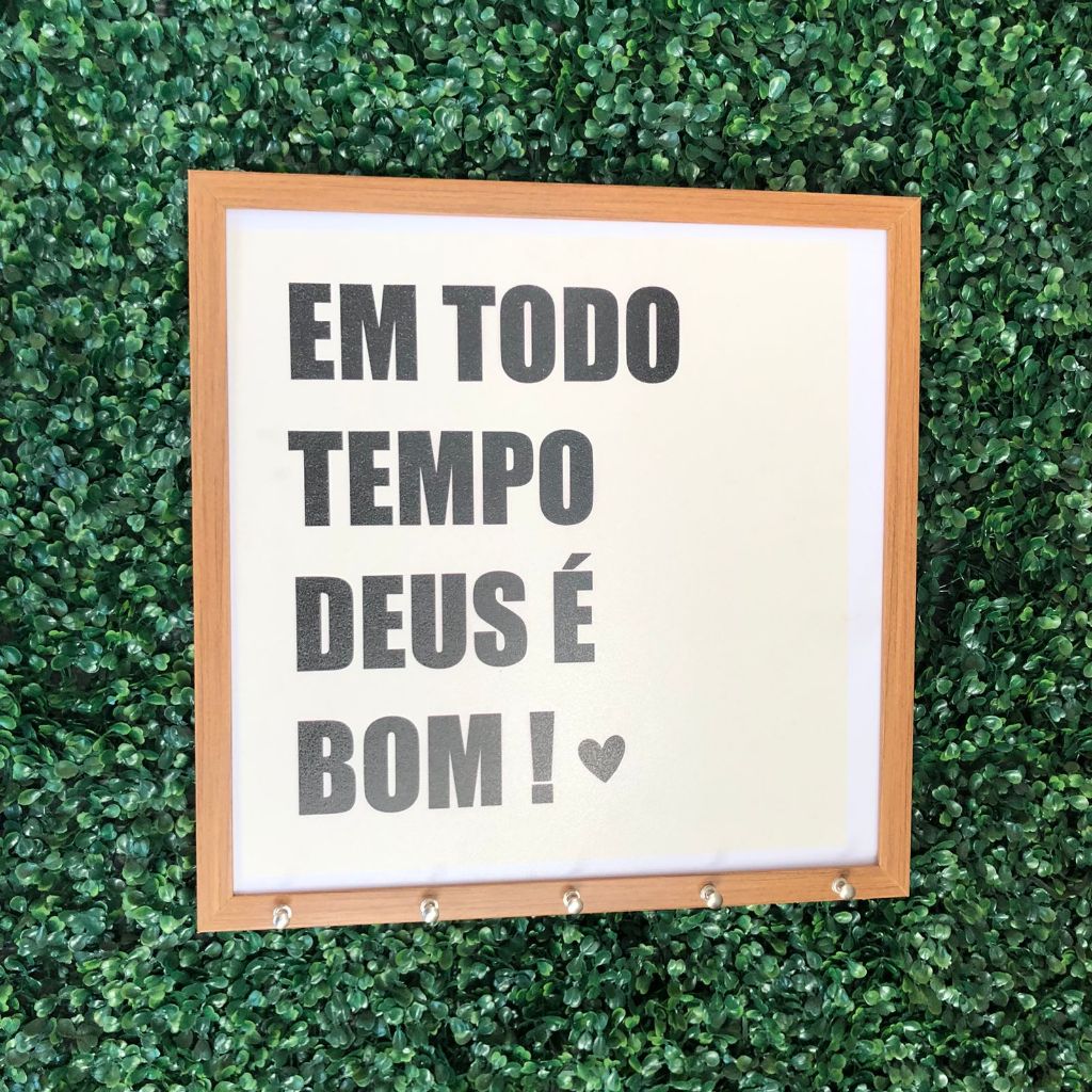 Quadro cobre caixa de luz (Porta chaves) com moldura 53x53 Em todo tempo Deus é bom (F.bege clara)sala/ quarto/decoração