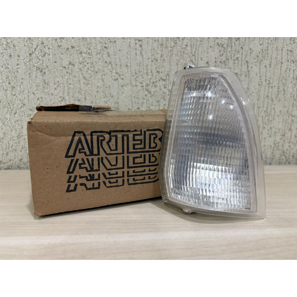 Lanterna Dianteira Pisca Passat 1979 1980 1981 1982 Original Arteb Cristal Esquerdo