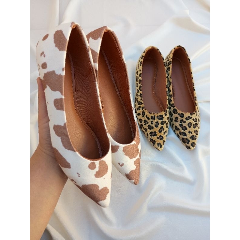 PROMOÇÃO!!! Sapatilha feminina bico alongado onça, vaquinha marrom croco confortavel luxo casual tendencia em Oferta na Shopee