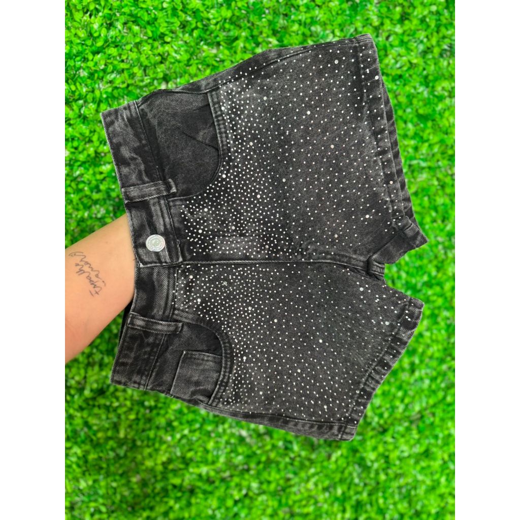 Short Jeans MOM Estonado Cintura Alta Feminino Com Aplicação de Strass e Pedrinhas | 100% Algodão em Oferta na Shopee