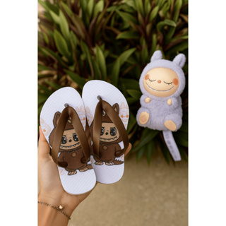 Chinelo Sandalia Infantil Menino e Menina Estampado Labubu Confortável Tam. 25 ao 32 em Oferta na Shopee