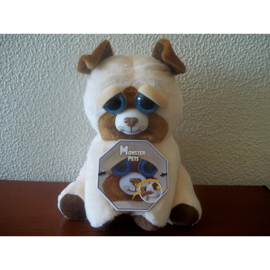 Cachorro Pug Bege de Pelúcia - Muda a Face - Monster Pets - Feisty - N'Joy