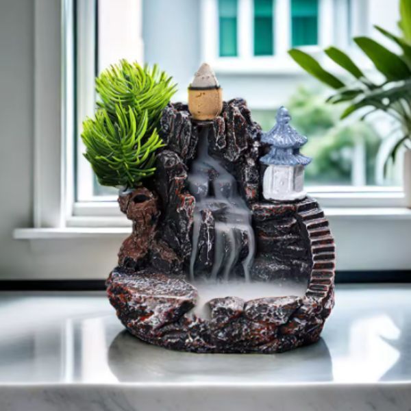 Imagem Incensario Cascata De Fumaca Invertida Montanha