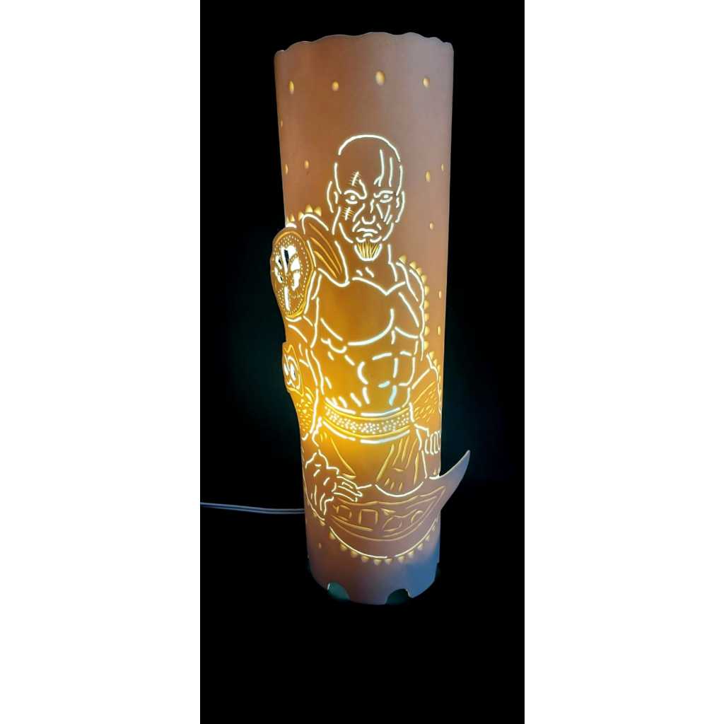 Luminária Kratos - God of War | Feita à mão em PVC 35 CM Bivolt