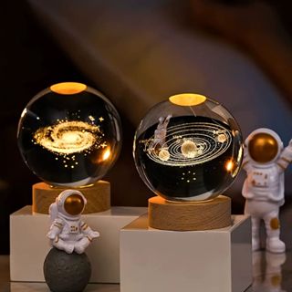Luminária Decorativa Globo LED Lua Galáxia Sistema Solar Astronauta Bola De Cristal em Oferta na Shopee