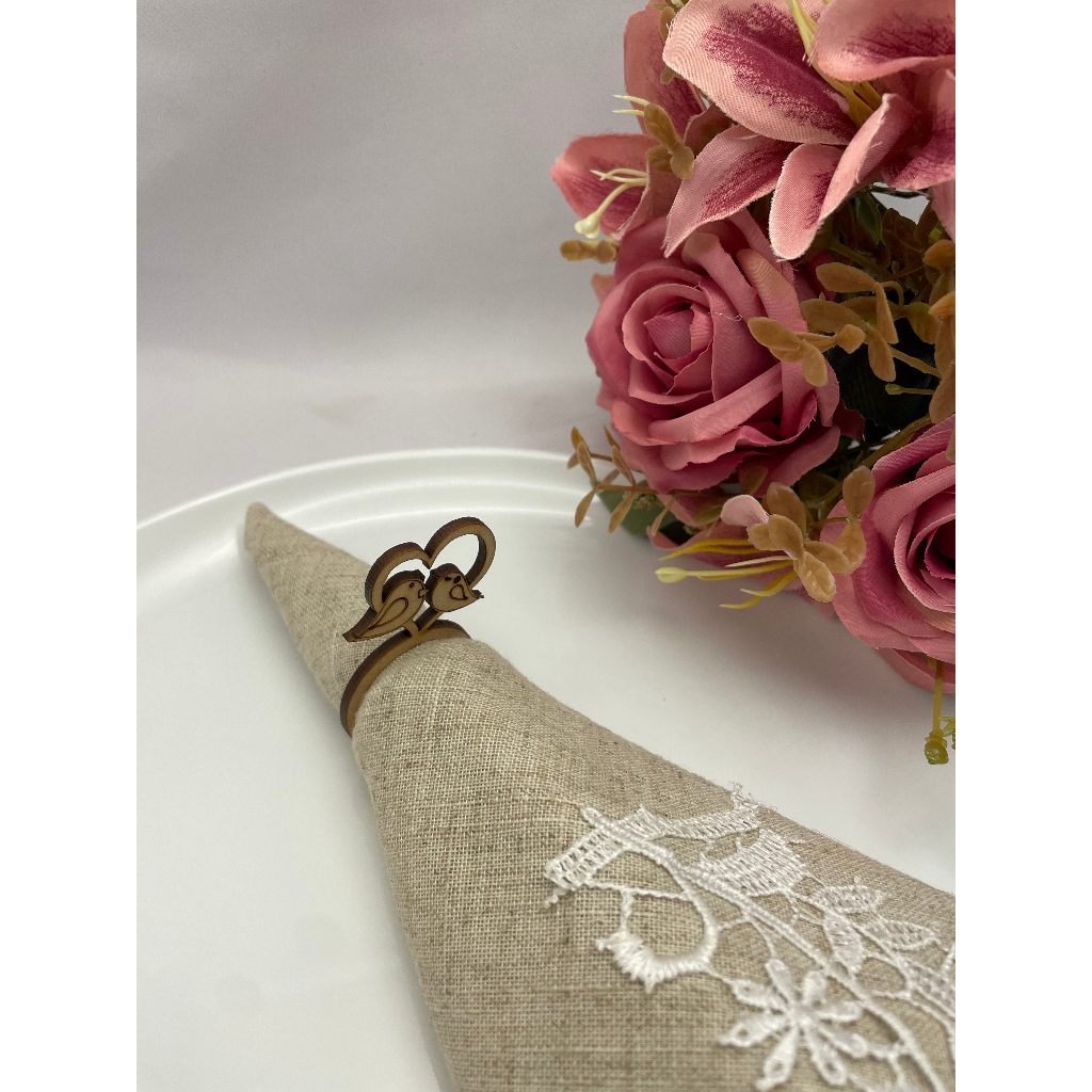 Porta Guardanapo Coração com Pombinhos casamento, noivado, festas em MDF CRU ( 3MM )