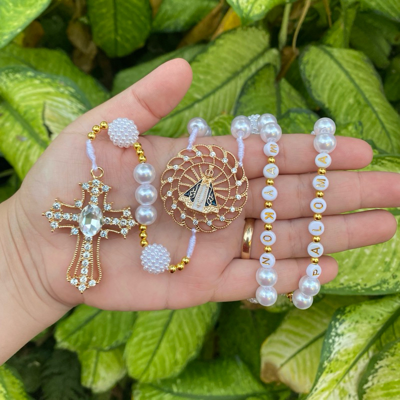 Terço De Noiva Dourado Personalizado Com o Nome Dos Noivos em Oferta na Shopee