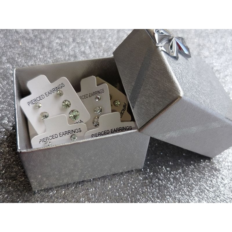 kit de brincos ponto de luz 3 peças discreto (PEQUENO) sem alergia de silicone brinco versátil/Brinco Pérola Branca 5mm em Oferta na Shopee