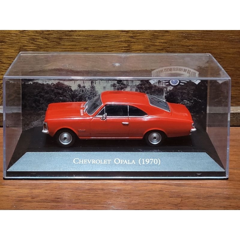 Chevrolet Opala 1970 - Coleção Carros Inesquecíveis do Brasil - Carrinho Miniatura 1/43