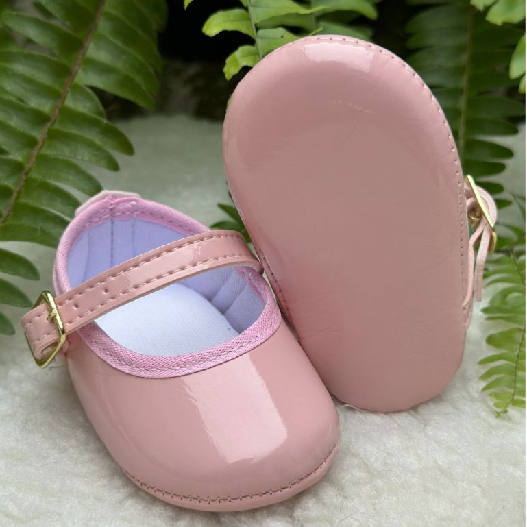 Sapatilha Bebê tipo Boneca Rosa Bebe Lisa – Conforto e Estilo para os Primeiros Passos!
