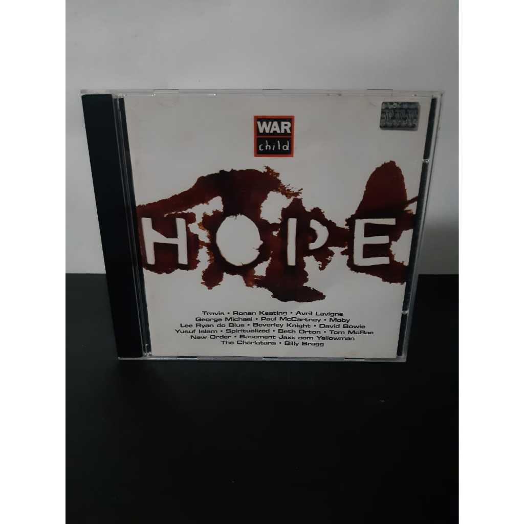 Cd Hope  - WAR Child - 2003 (álbum de compilação de vários artistas) Avril Lavigne, New Order, Paul McCartney...