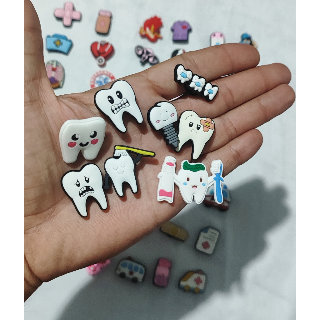 04 a 10 Pins/Bottons Emborrachados Para Babuche - dentista
