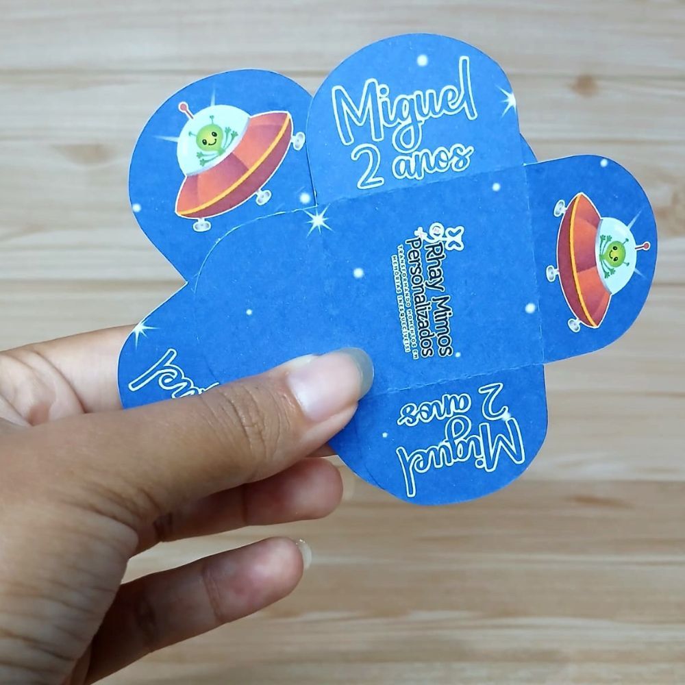 Forminha de Doces Personalizada Astronauta / Festa Infantil / Aniversário / Lembrancinha