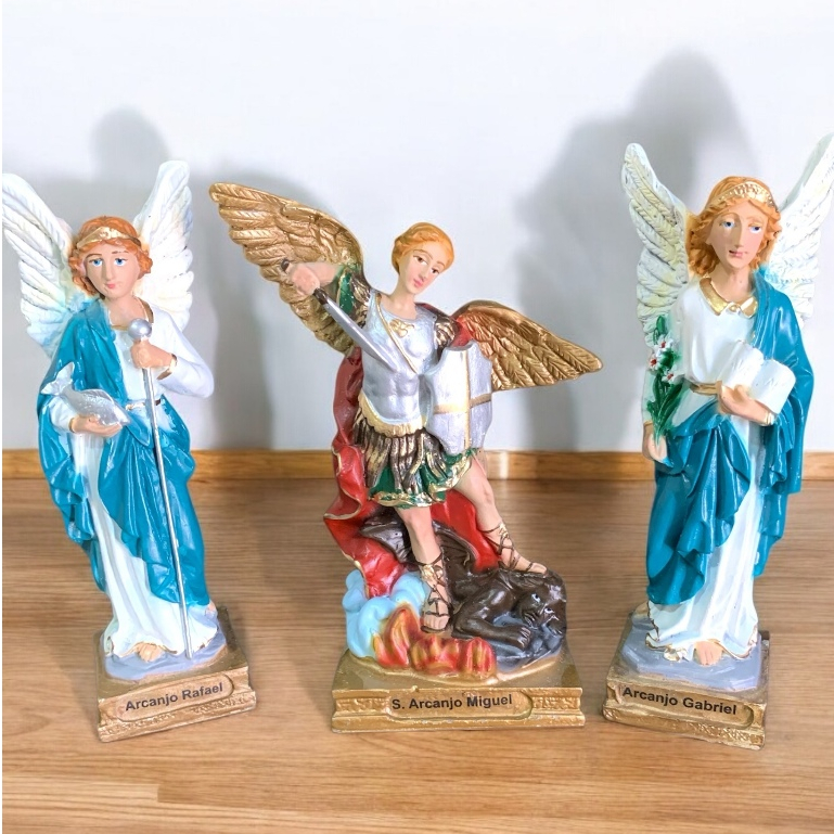 Imagem Três Arcanjos São Miguel - São Rafael e São Gabriel em Resina Diversos Tamanhos