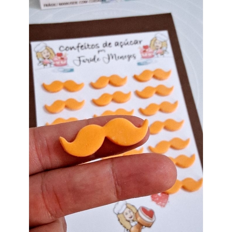 12 Apliques de Açúcar Bigodinho sr. Bita Mundo Bita Confeito de Pasta Americana