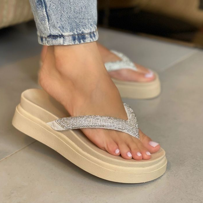 Sandália Feminina Birken Plataforma Confortável Tira Brilhante