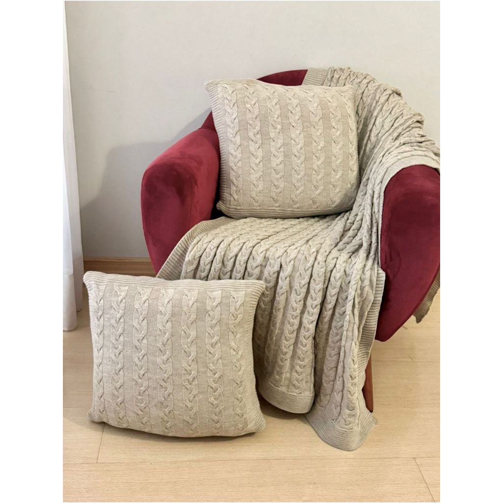 Kit Manta Sofá Poltrona Sala + 2 Capas Almofadas Zíper Trança Decoração Tricot