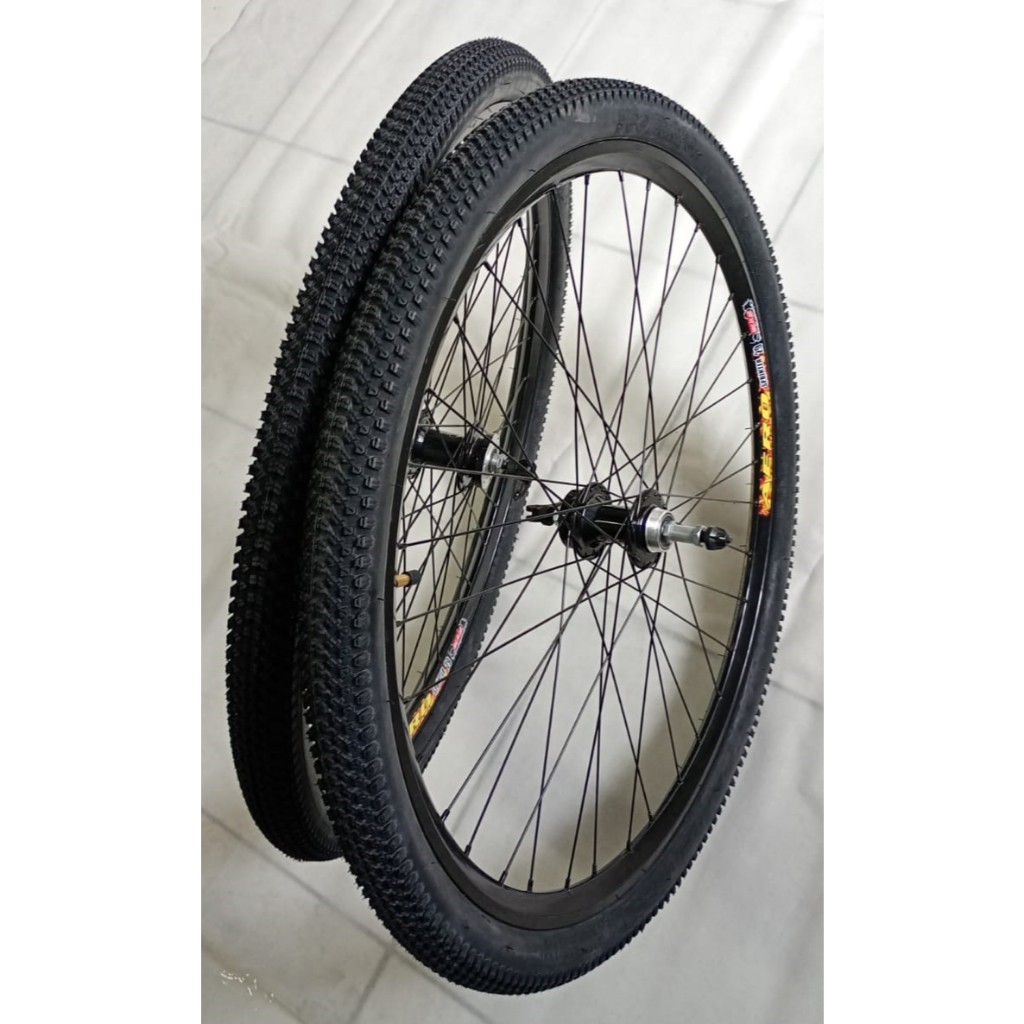 RODAS MONTADAS PARA BICICLETAS 29 COM PNEUS - AROS AEROS-CUBOS ALUMÍNIO ROLLER-FREIO A DISCO-BLOCAGEM - CÓD. 495.436.PI