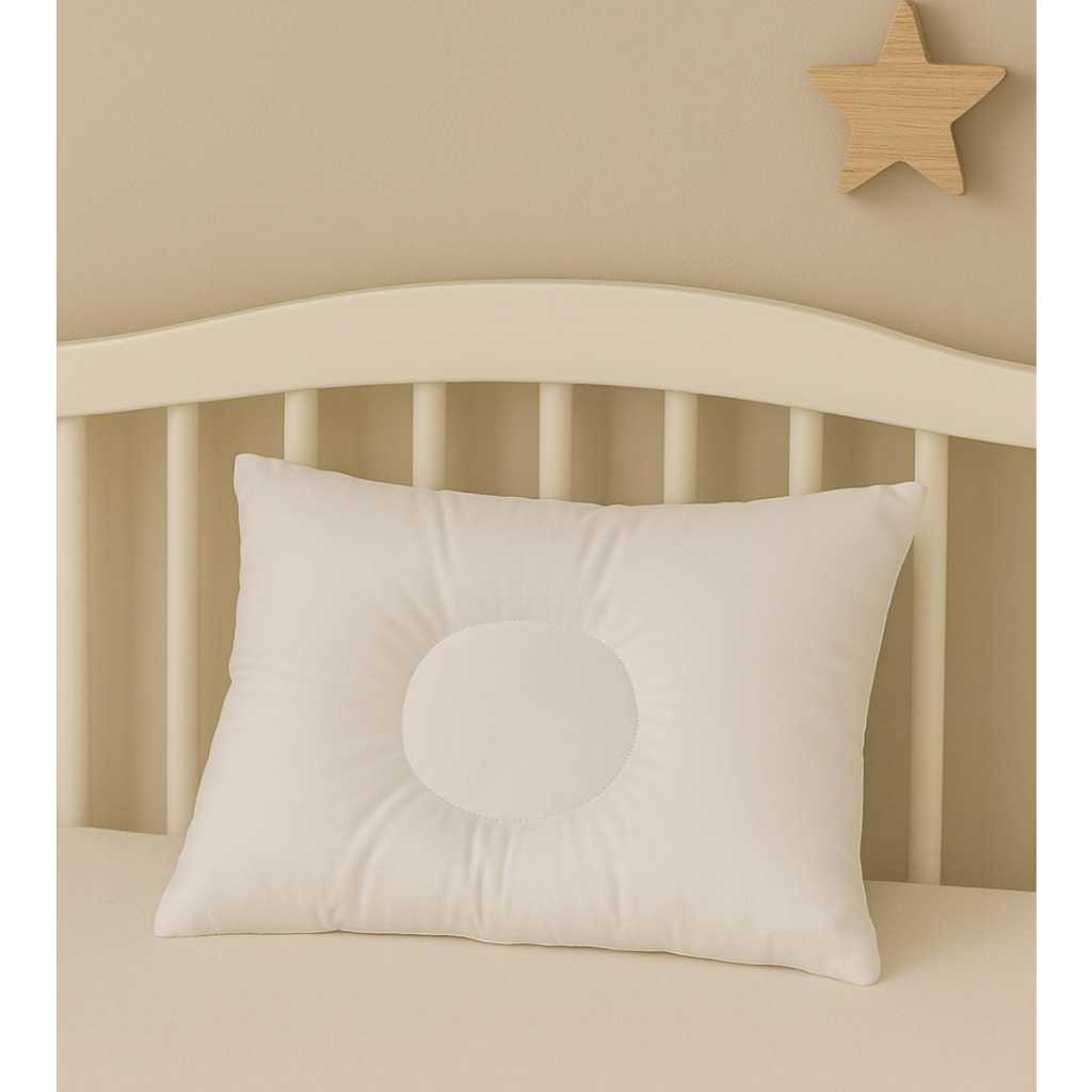 Travesseiro Infantil Antialergico Hipoalergênico 180 Fios Todo Branco com Furinho para Cabeça