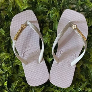Chinelo Feminino com Glitter nas correias - Envio Imediato em Oferta na Shopee