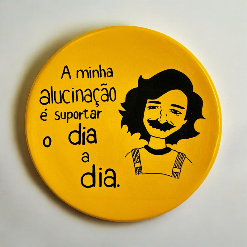 Prato de Parede Belchior Com Suporte Para Pendurar