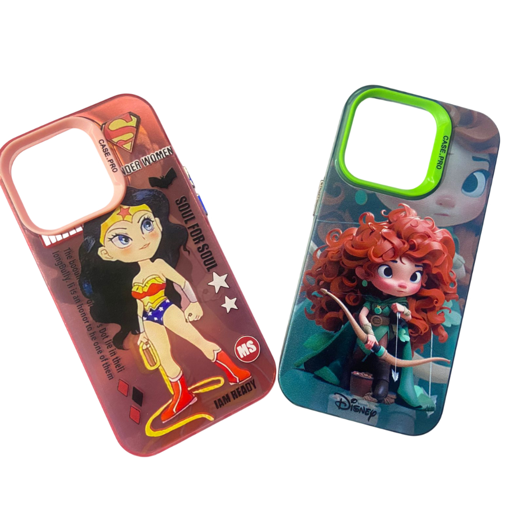 Capa Capinha iPhone 14/15 Pro – Princesas Baby Melinda/Mulher Maravilha