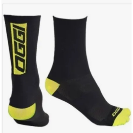 Meia Ciclismo Oggi Preta/logo Amarelo Cano Médio (38/43).