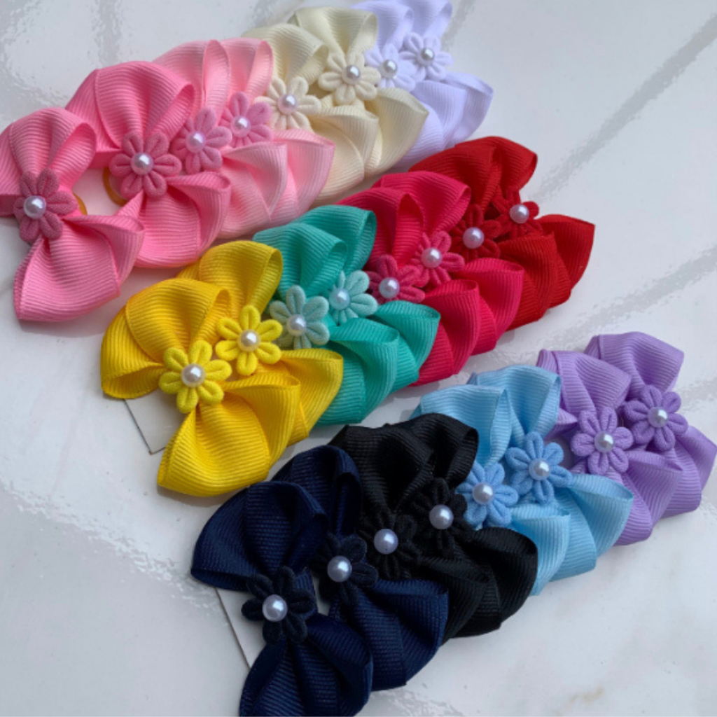 Kit 12 Pares Laços Pet Tamanho M Para Petshop Banho e Tosa Lacinhos Flor