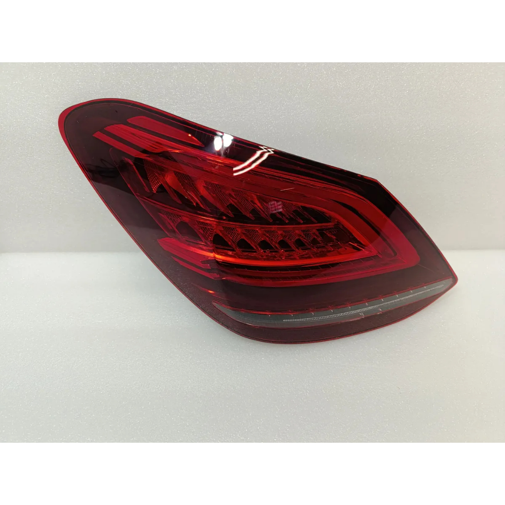 Lanterna Mercedes C180 C200 C300 2019 2020 2021 Lado Esquerdo Motorista — imagem 2 de 2