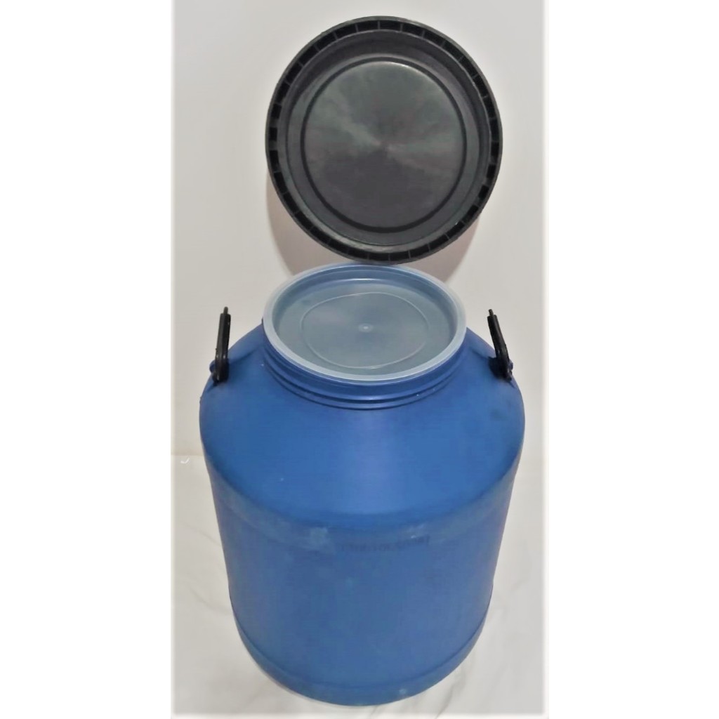 Bombona/barrica/tambor Plástico-50 litros - com tampa removível, contra tampa e alças - usada em Oferta na Shopee
