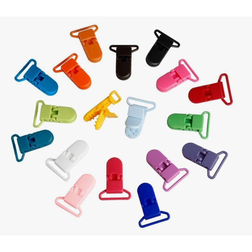 Prendedor chupeta baby suspensorio  jacare menino menina colorido presilha plastico 10 unidades