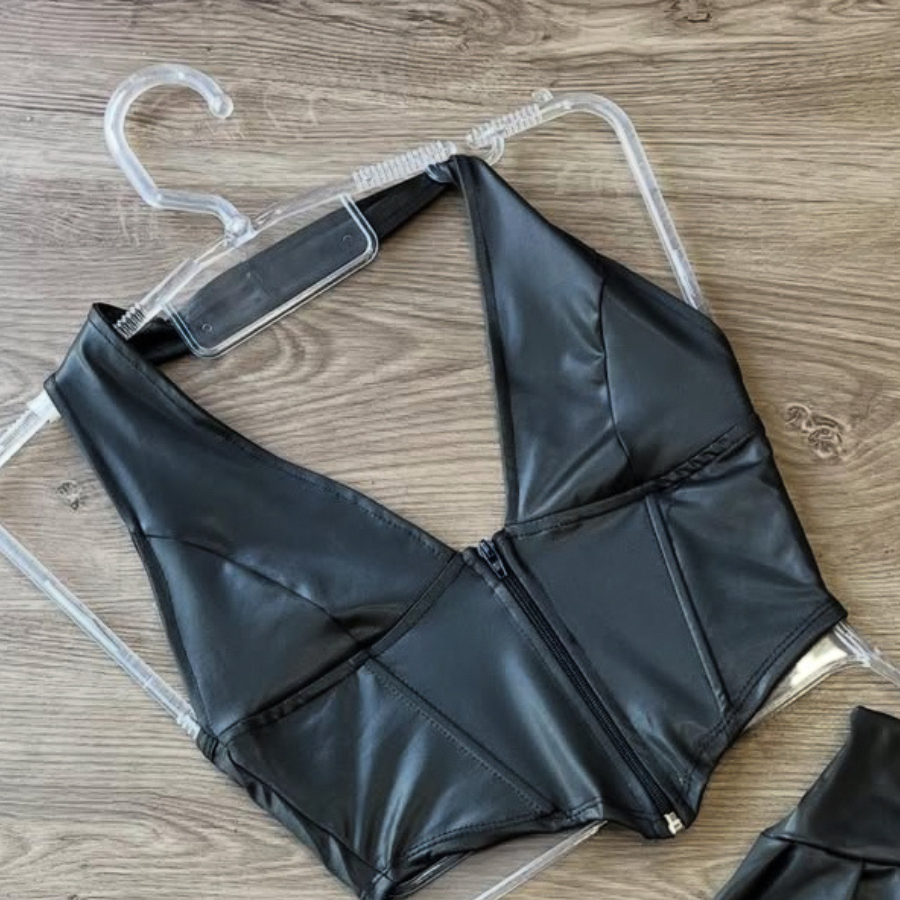 Cropped Ziper Decote V Ziper Blogueira em Oferta na Shopee