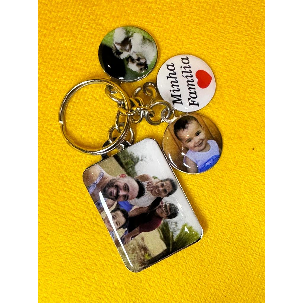 Chaveiro Com Fotos Família/Viagens/Pets/Etc Metal resinado em Oferta na Shopee