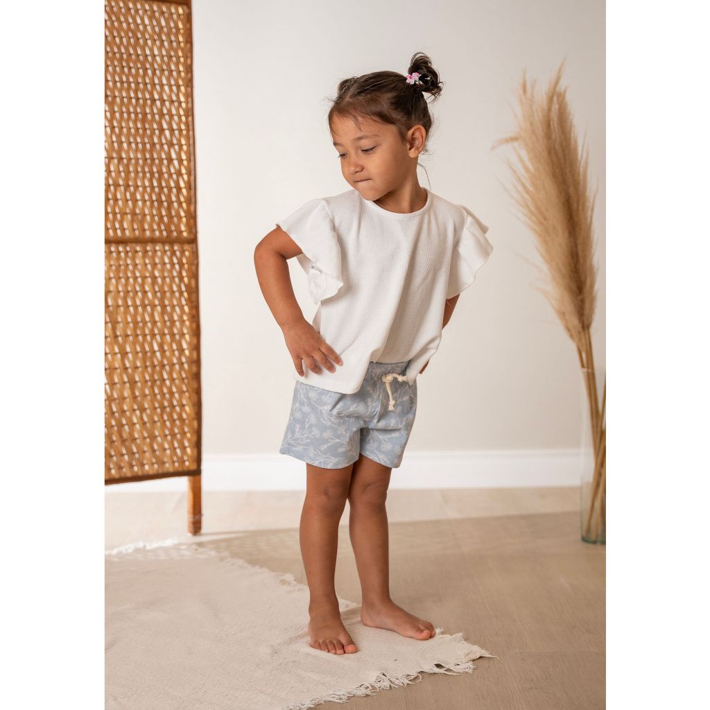 Conjunto Infantil Menina Kit 2 Peças Blusa + Shorts 100% Algodão Premium Babado Floral G ao 4 Anos