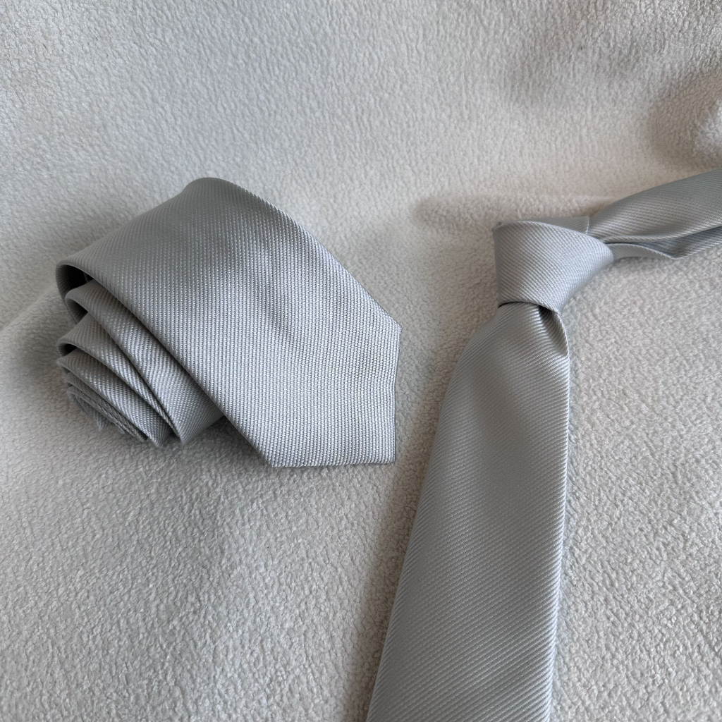 02 Gravata Masculina Slim Prata/Cinza Padrinho Casamento em Oferta na Shopee
