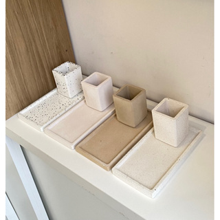 Kit Oficce de cimento branco para mesa de trabalho 2 peças bandeja retangular + Porta caneta quadrado. em Oferta na Shopee