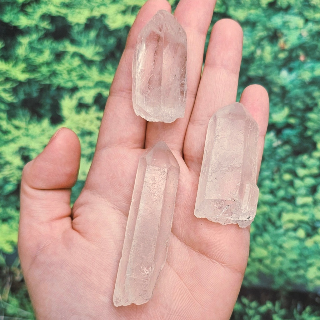 Ponta de Cristal Quartzo Pedra Natural Bruta