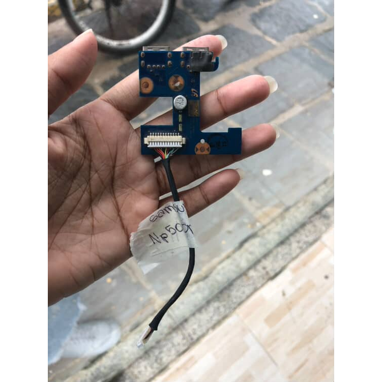 Placa Usb + Botão Power Para O Notebook Samsung 500p (Usado)