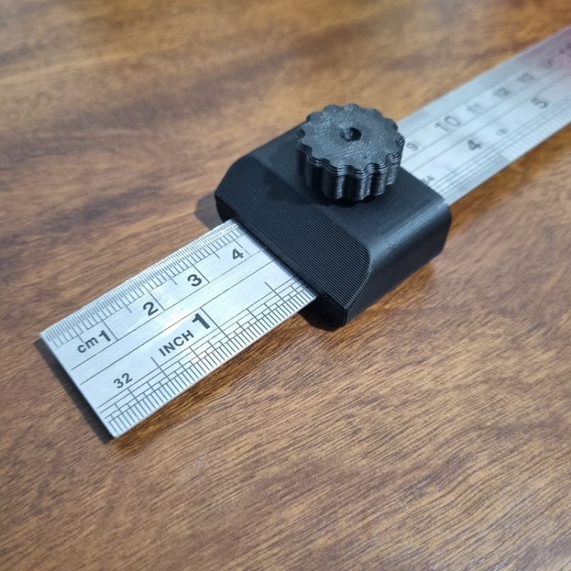 Guia para Régua de Aço Inox / Limitador de Medidas com Fixação Ajustável