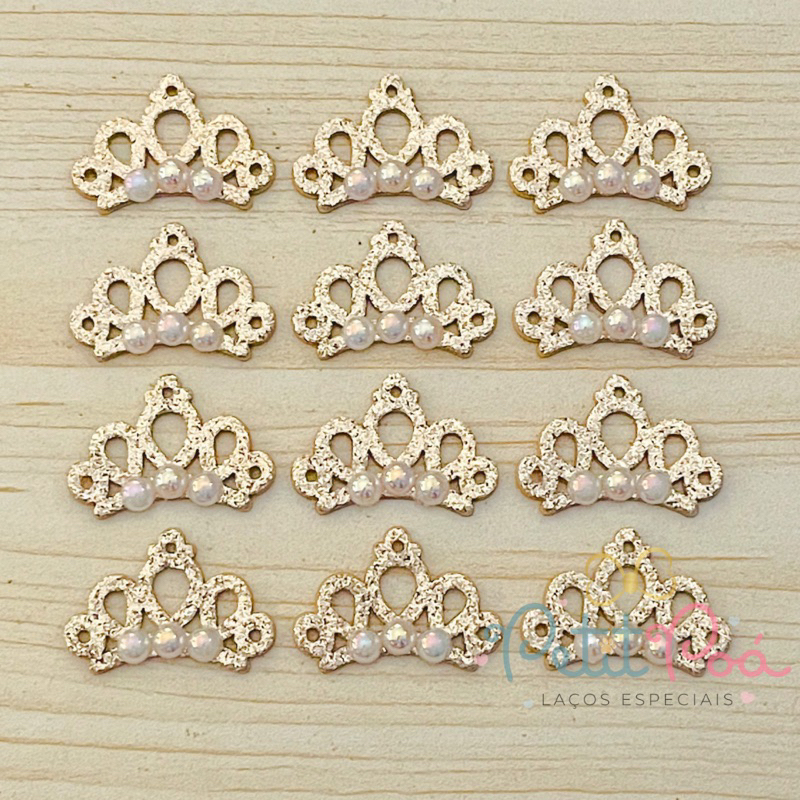 ADESIVO PET COROA LUXO PÉROLAS - BANHO E TOSA (12 UNIDADES) em Oferta na Shopee