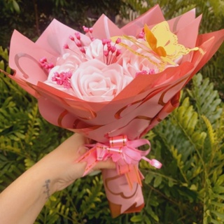 Buquê 7 Rosas com Mini Coroa | Buquê de Flores de Cetim com Mini Coroa | ESCOLHA A COR | LEIA A DESCRIÇÃO em Oferta na Shopee