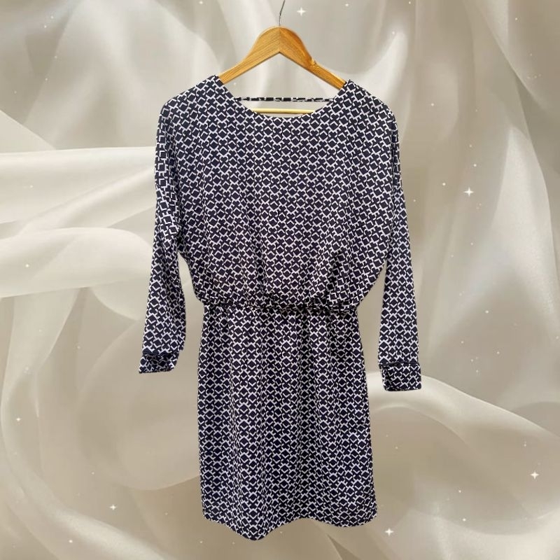 Vestido preto e branco (misty.brechó)