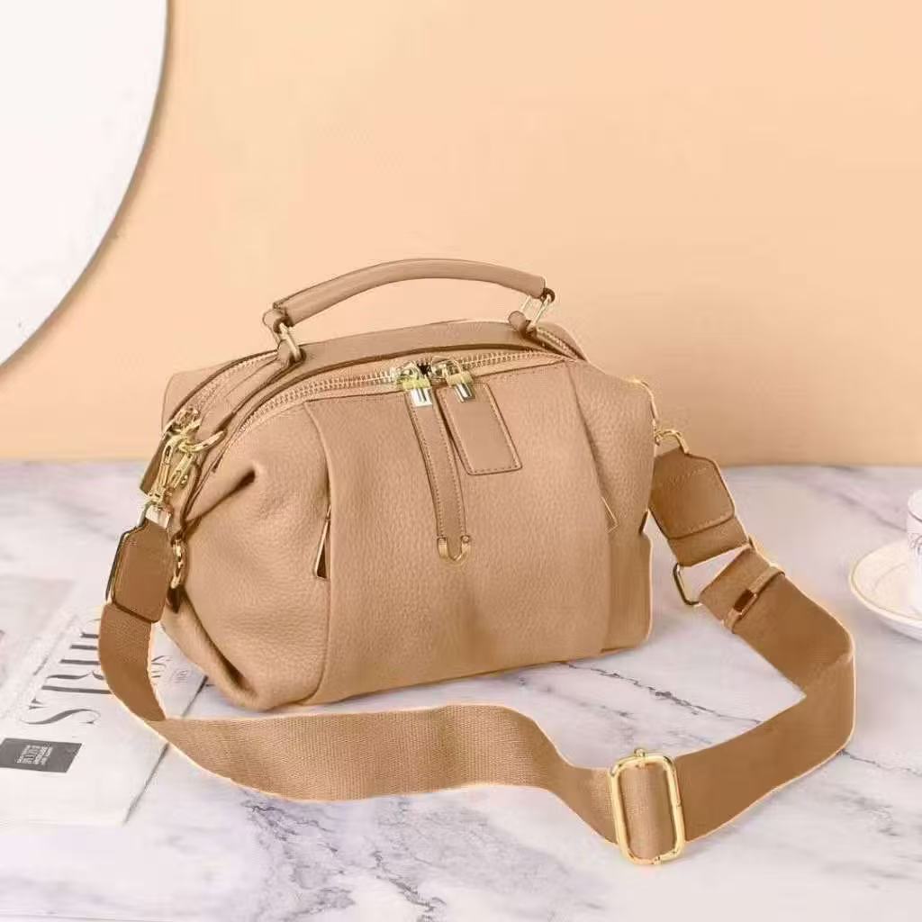 Bolsa Feminina Transversal Em Couro PU Bau Tiracolo Espaçosa Estruturada Media Com Alça