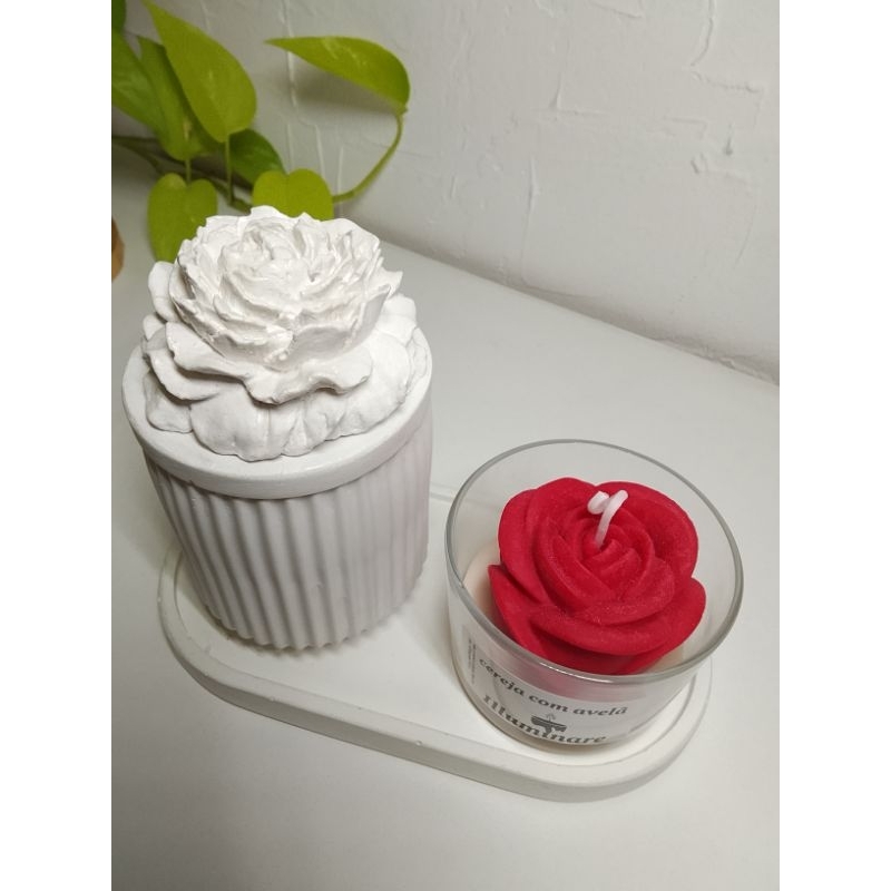 kit decorativo de pote com flor de peônia mais vela aromática flor e bandeja 🌹