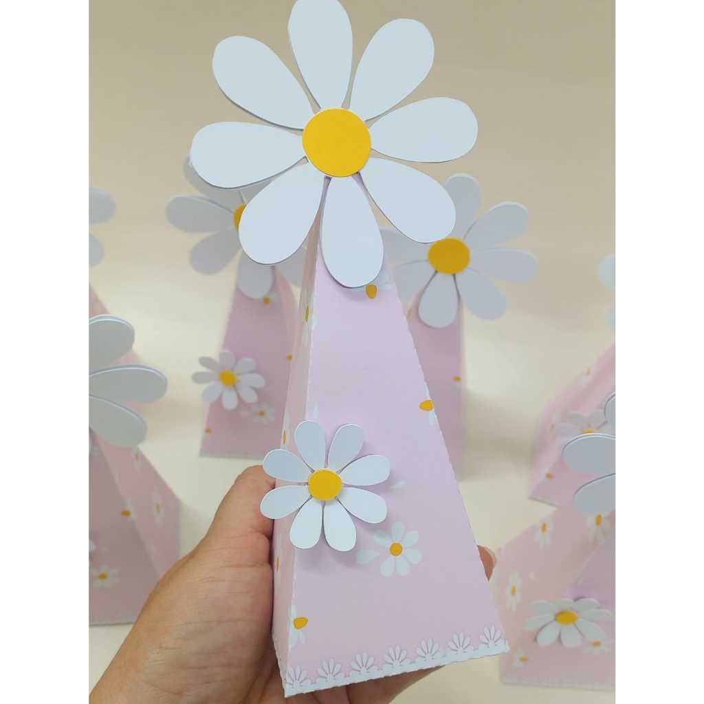 Kit  caixas Pirâmide | Tema Margarida | Lembrancinhas Personalizadas | Decoração de Aniversário